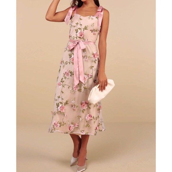 Lulus Dresses & Skirts - Lulus Authentic Sweetness Blush Pink Floral Applique Bow Tie Strap Midi Dress M